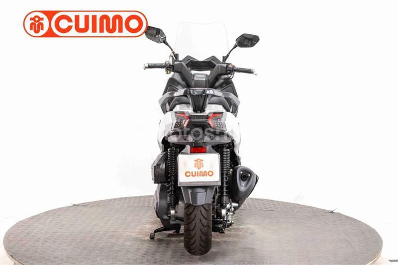 SYM Maxsym 400 – Vista 12