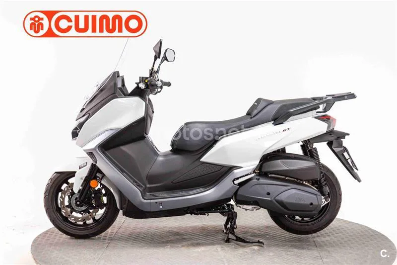 SYM Maxsym 400 – Vista 17
