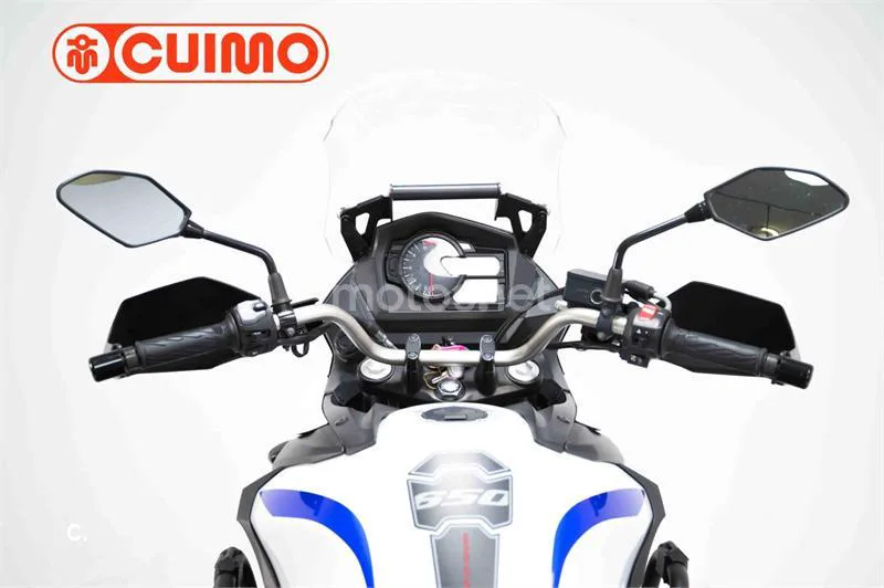 Suzuki V-Strom 650 – Vista 17