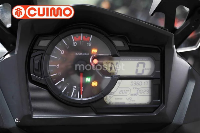 Suzuki V-Strom 650 – Vista 24