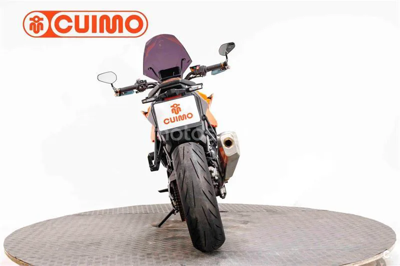 KTM 990 – Vista 11