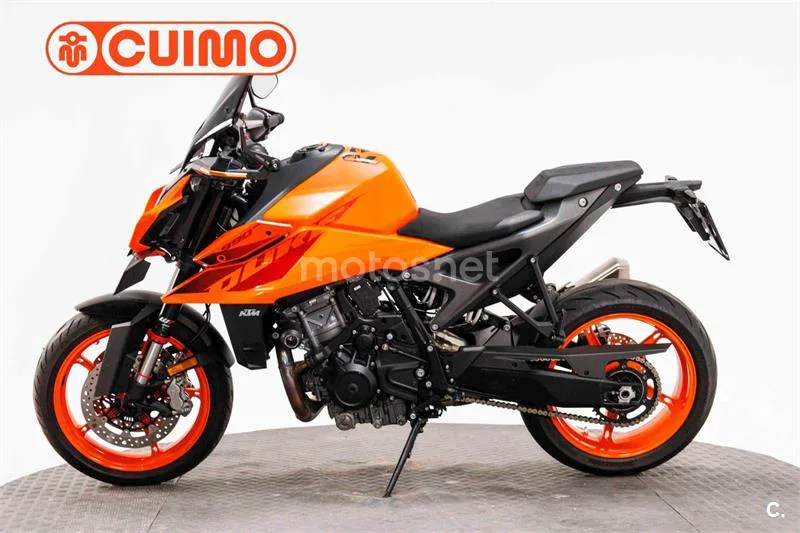 KTM 990 – Vista 15