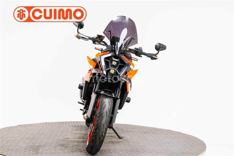 KTM 990 – Vista 20