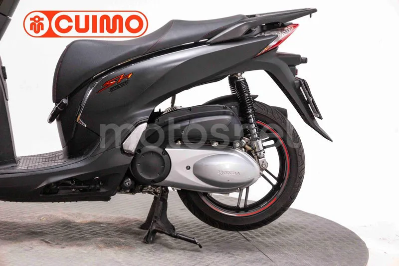Honda SH 300i – Vista 16