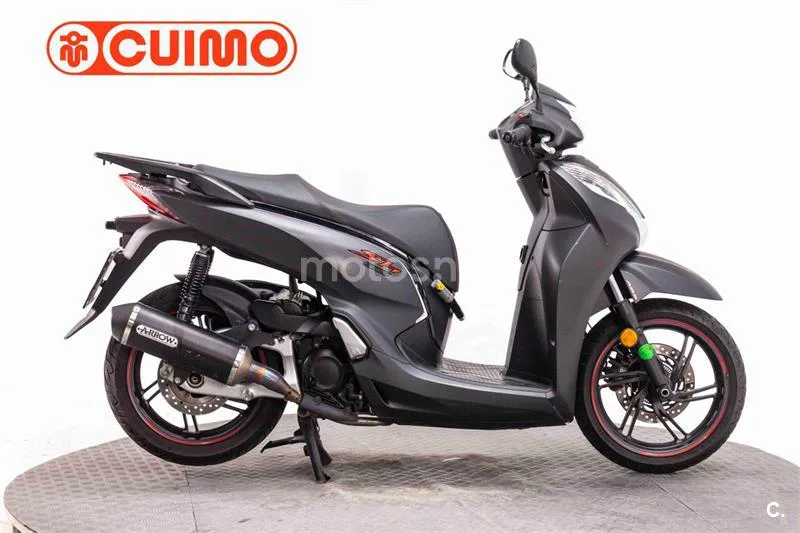 Honda SH 300i – Vista 5