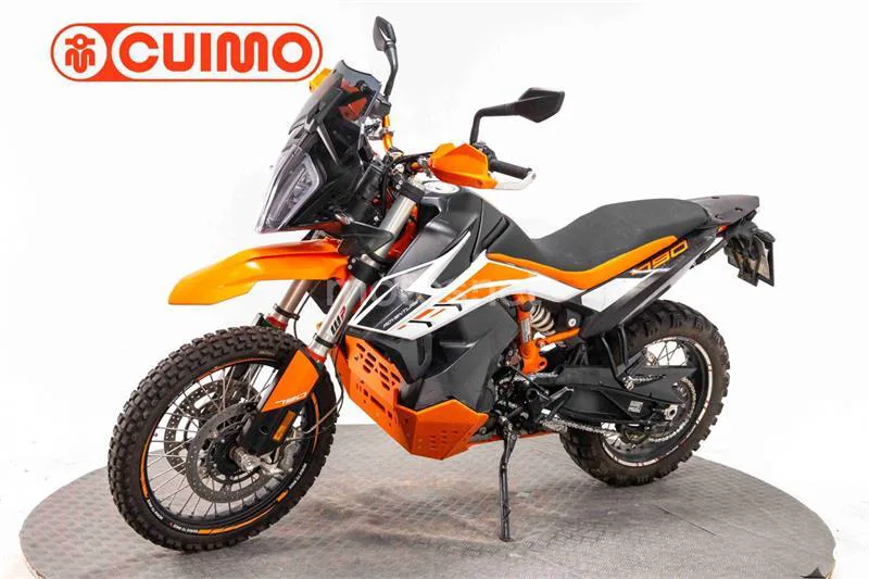 KTM 790 – Vista 19