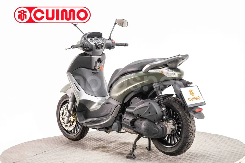 Piaggio Beverly 300 – Vista 13