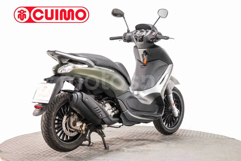 Piaggio Beverly 300 – Vista 9