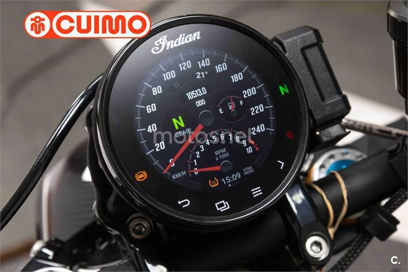 Indian FTR 1200 – Vista 23