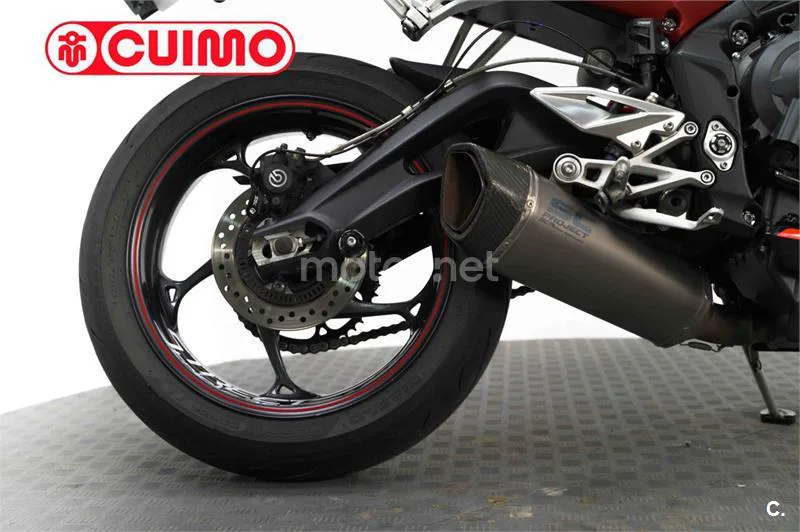 Triumph Street Triple – Vista 14