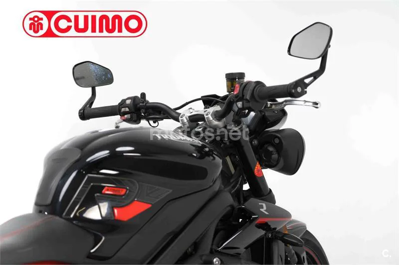 Triumph Street Triple – Vista 15