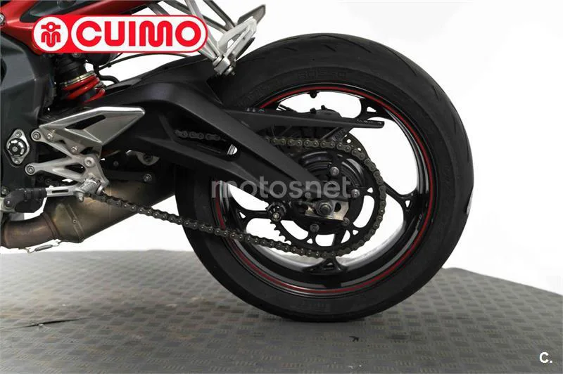 Triumph Street Triple – Vista 18