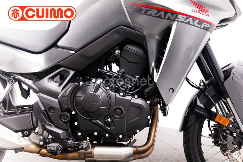 Honda XL 750 Transalp – Vista 13