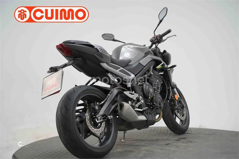 Triumph Street Triple – Vista 4