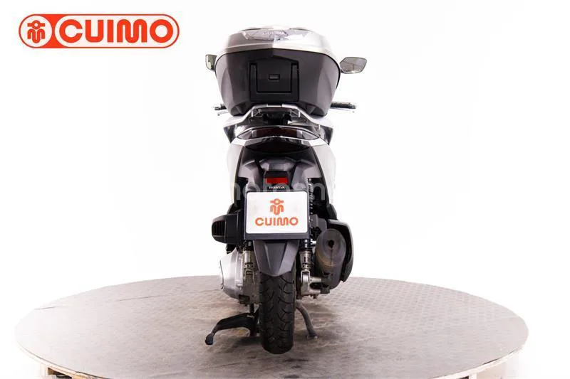Honda SH 350i – Vista 5