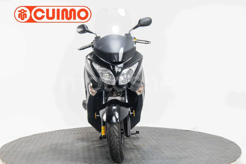Suzuki Burgman 200 – Vista 20
