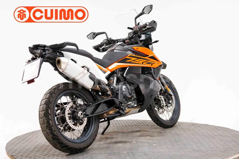 KTM 790 – Vista 9