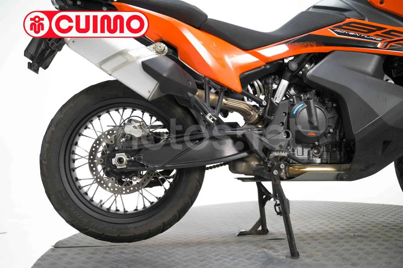 KTM 890 – Vista 14