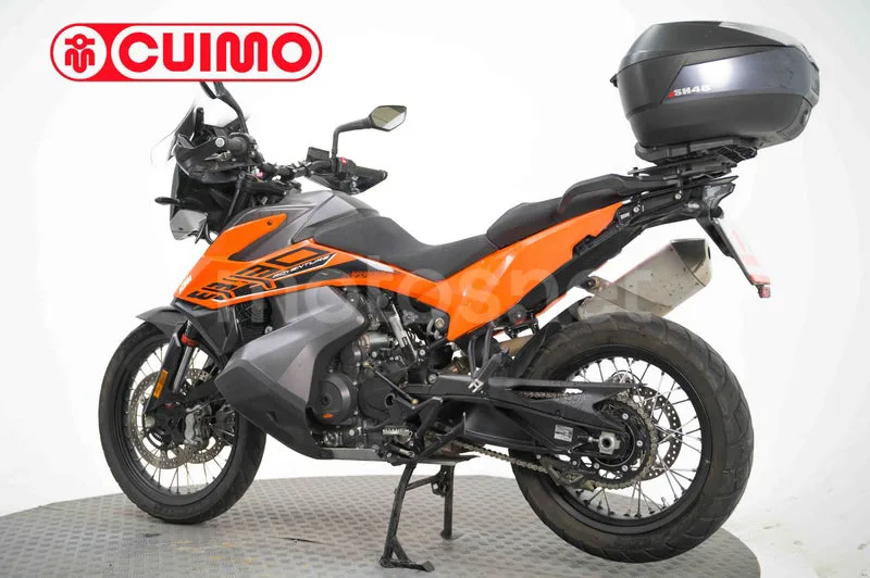 KTM 890 – Vista 6