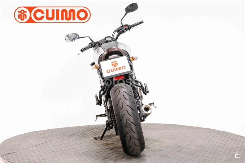 Yamaha XSR 700 – Vista 11