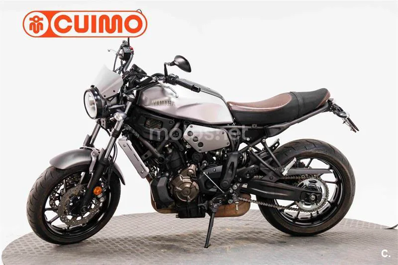 Yamaha XSR 700 – Vista 15