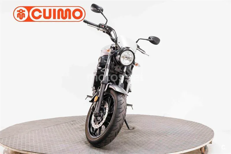 Yamaha XSR 700 – Vista 20