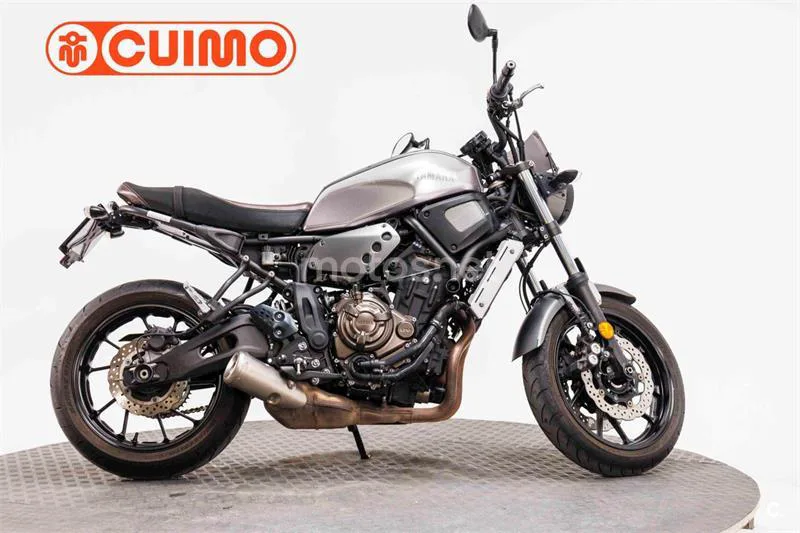 Yamaha XSR 700 – Vista 5
