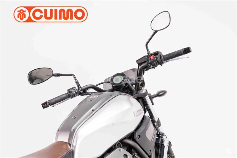 Yamaha XSR 700 – Vista 10