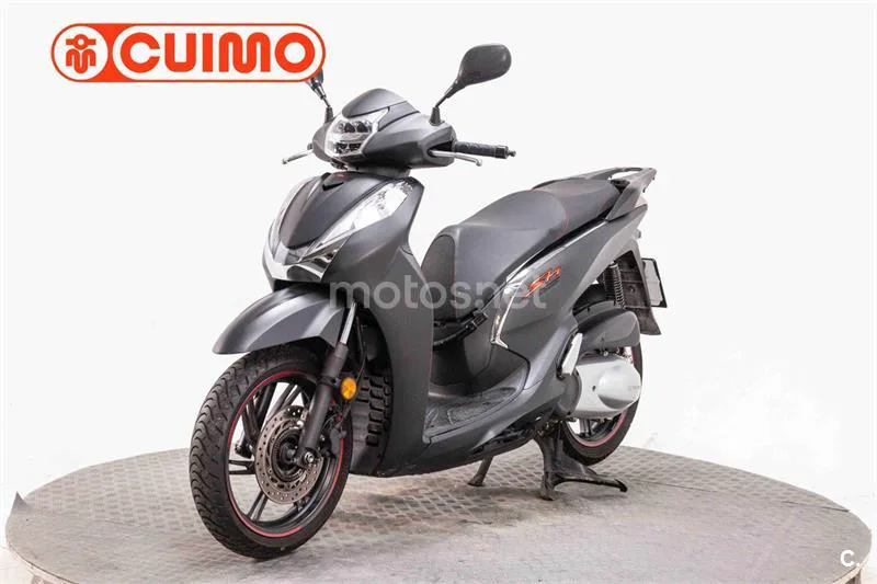 Honda SH 300i – Vista 18