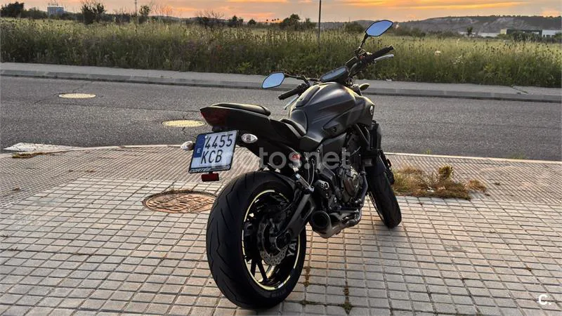 Yamaha MT-07 – Vista 3