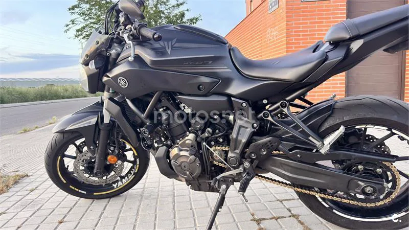 Yamaha MT-07 – Vista 10