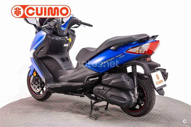 SYM Joymax 300 – Vista 14
