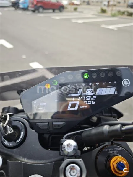Yamaha MT-09 – Vista 2