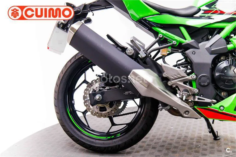 Kawasaki Ninja 125 – Vista 14