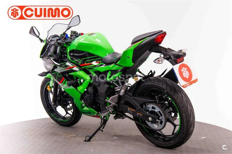 Kawasaki Ninja 125 – Vista 6