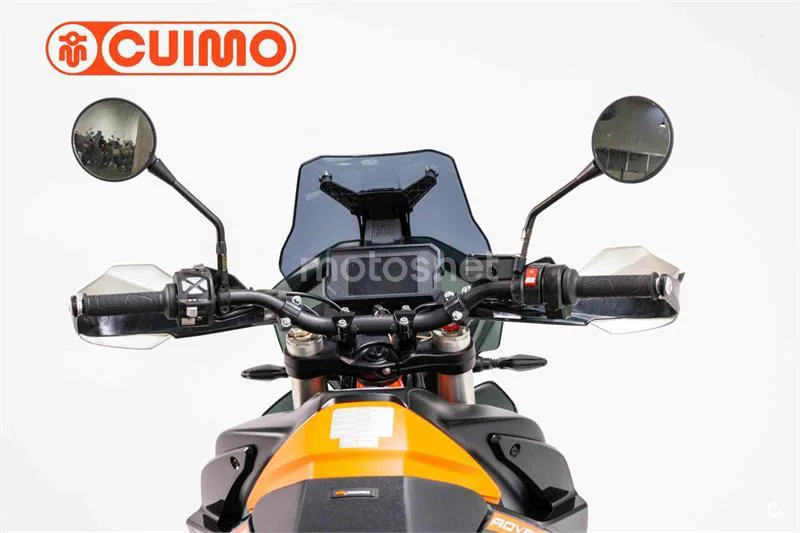 KTM 890 – Vista 12