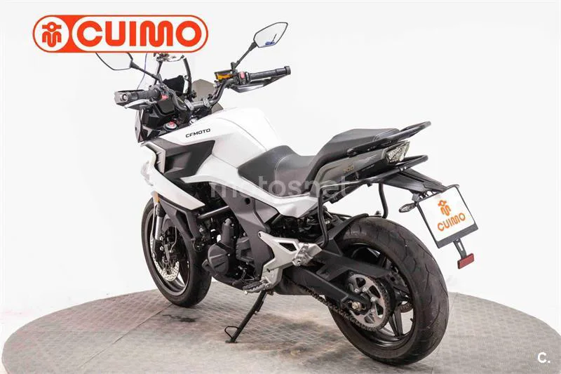 CFMOTO 700MT – Vista 14