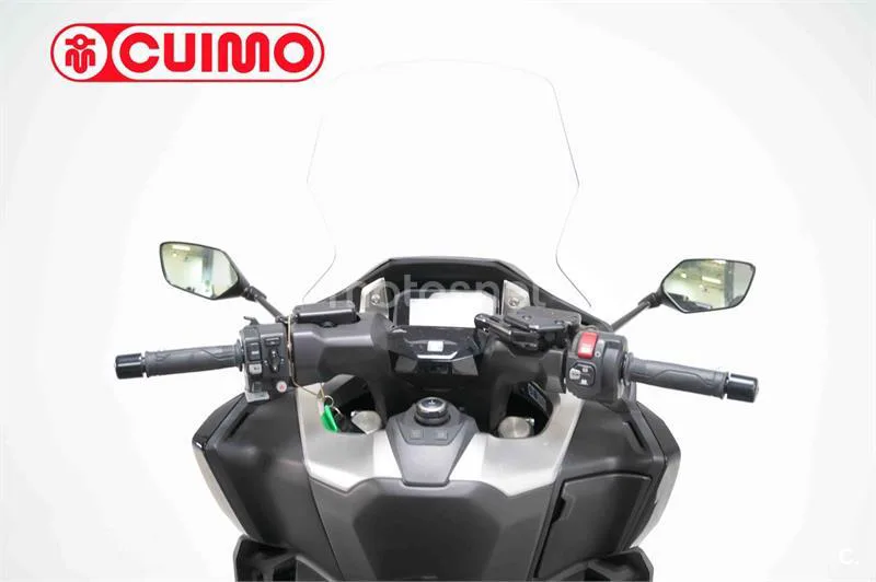 Honda Forza 750 – Vista 17