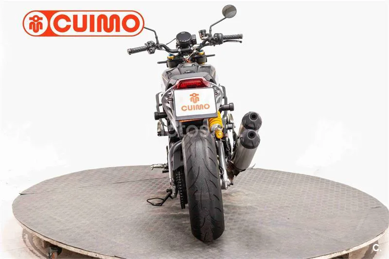 Indian FTR 1200 – Vista 10