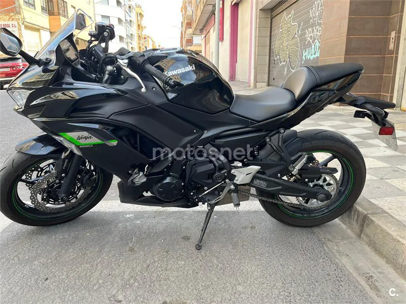 Kawasaki Ninja 650 – Vista 3
