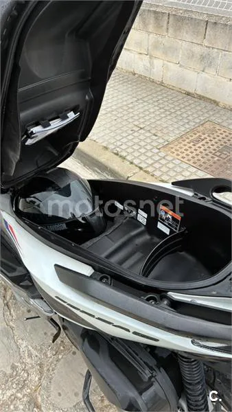 Honda Forza – Vista 8