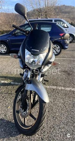 Honda CBF 125 – Vista 3