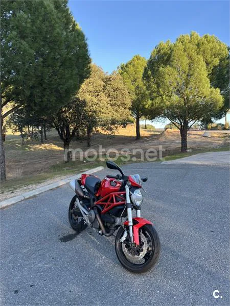 Ducati Monster 696 – Vista 5