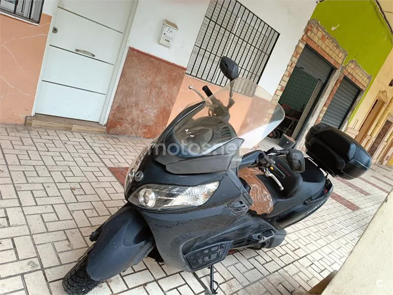 SYM Maxsym 600 – Vista 3