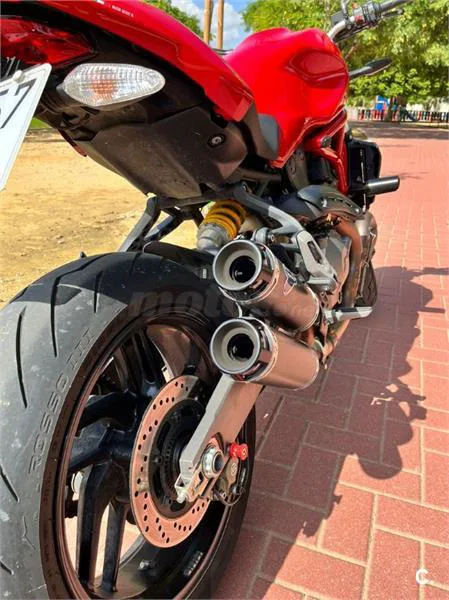 Ducati Monster 821 – Vista 3