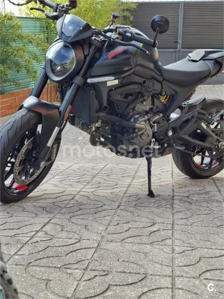 Ducati Monster – Vista 3