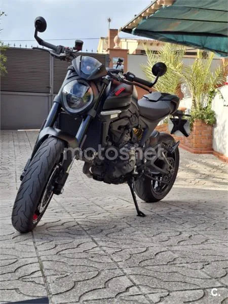Ducati Monster – Vista 4