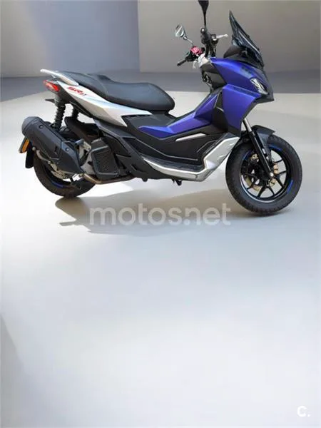 Aprilia SR GT 125 – Vista 7