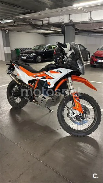 KTM 890 – Vista 5