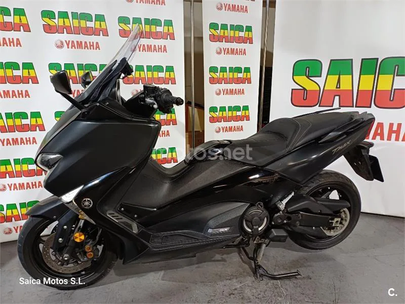 Yamaha TMAX – Vista 4